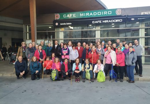 Un total de 45 veciños e veciñas de Frades participan na primeira etapa do Camiño de Santiago “Vía da Prata”, entre Xinzo e Allariz